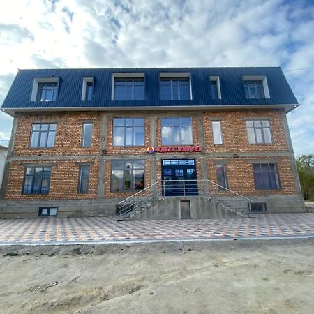 Hotel Алые Паруса Czołponata Zewnętrze zdjęcie